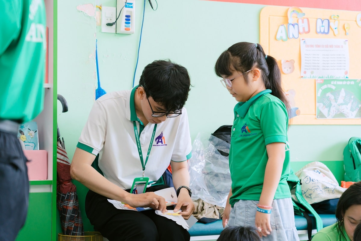 Tuyển dụng giáo viên