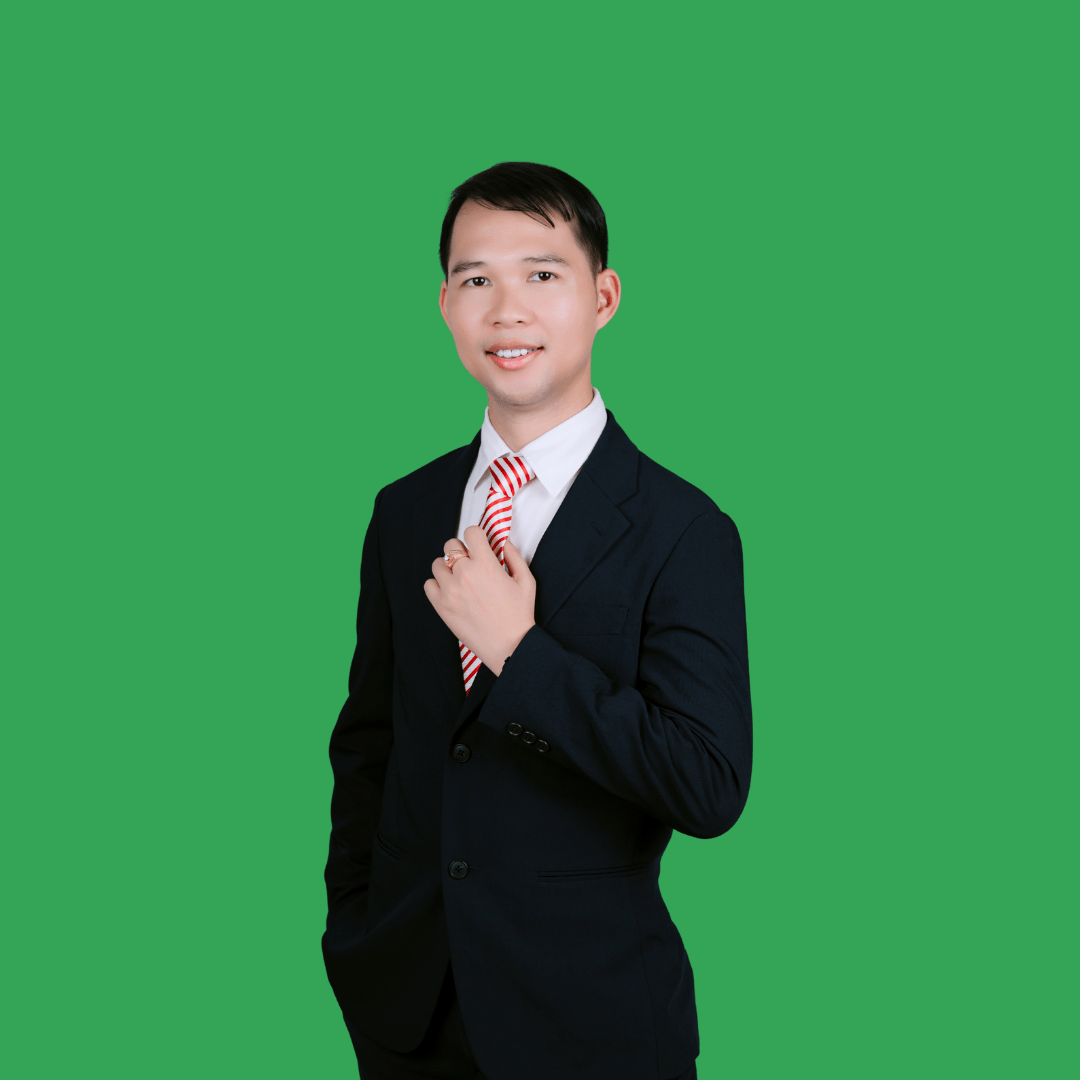 Thầy Steven - Giám đốc hệ thống trung tâm