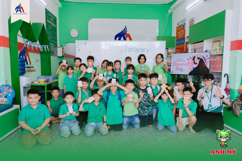 Hình 8: Học viên cùng tham gia chụp ảnh check-in