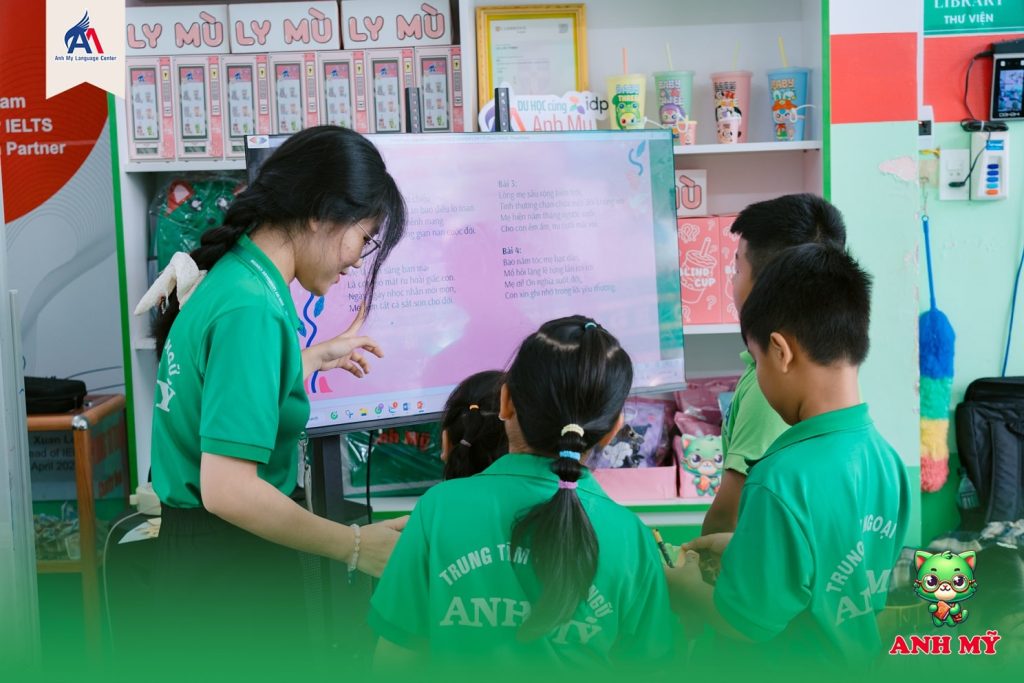 Hình 4: Các em được học những bài thơ hay