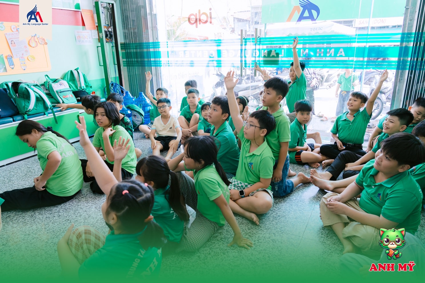 Hình 3: Các học viên tích cực tham gia phát biểu