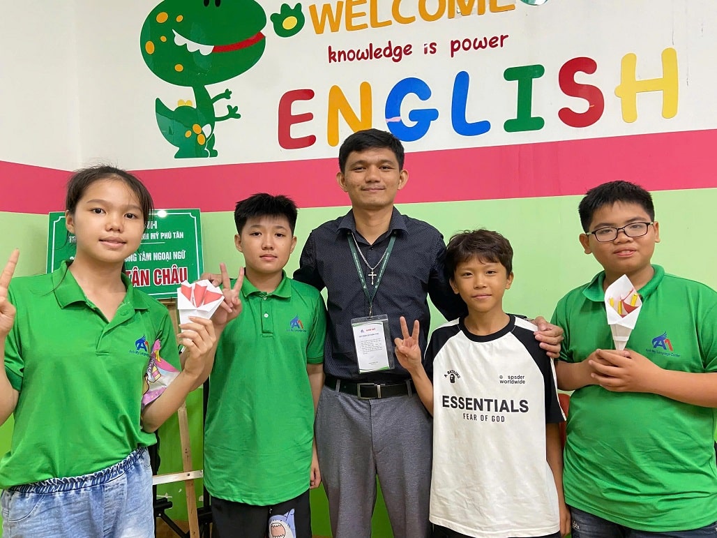 Học cùng giáo viên nước ngoài