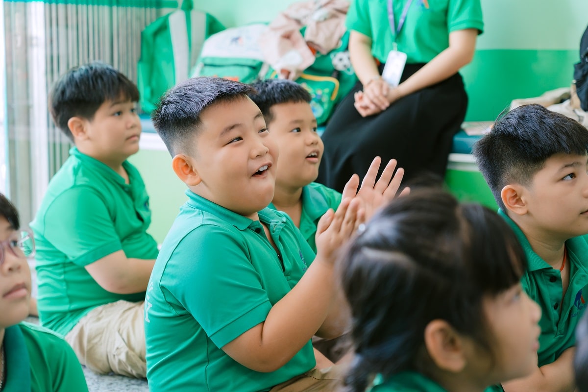 Tiếng Anh Thiếu Niên