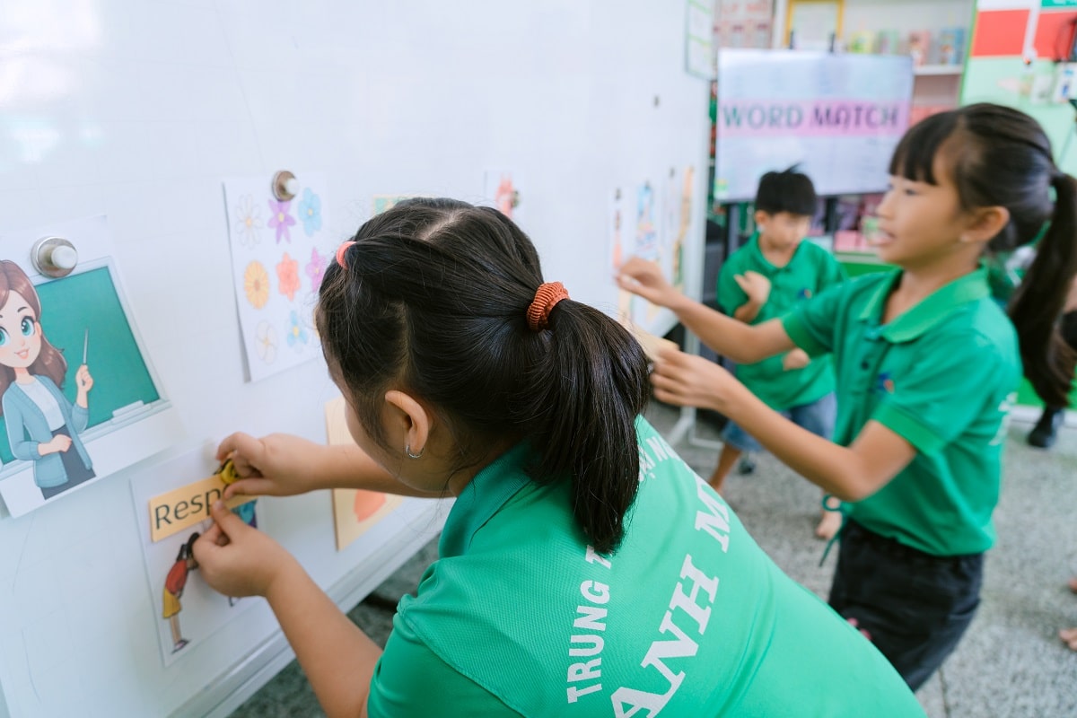 Học trên lớp với nhiều hoạt động đa dạng