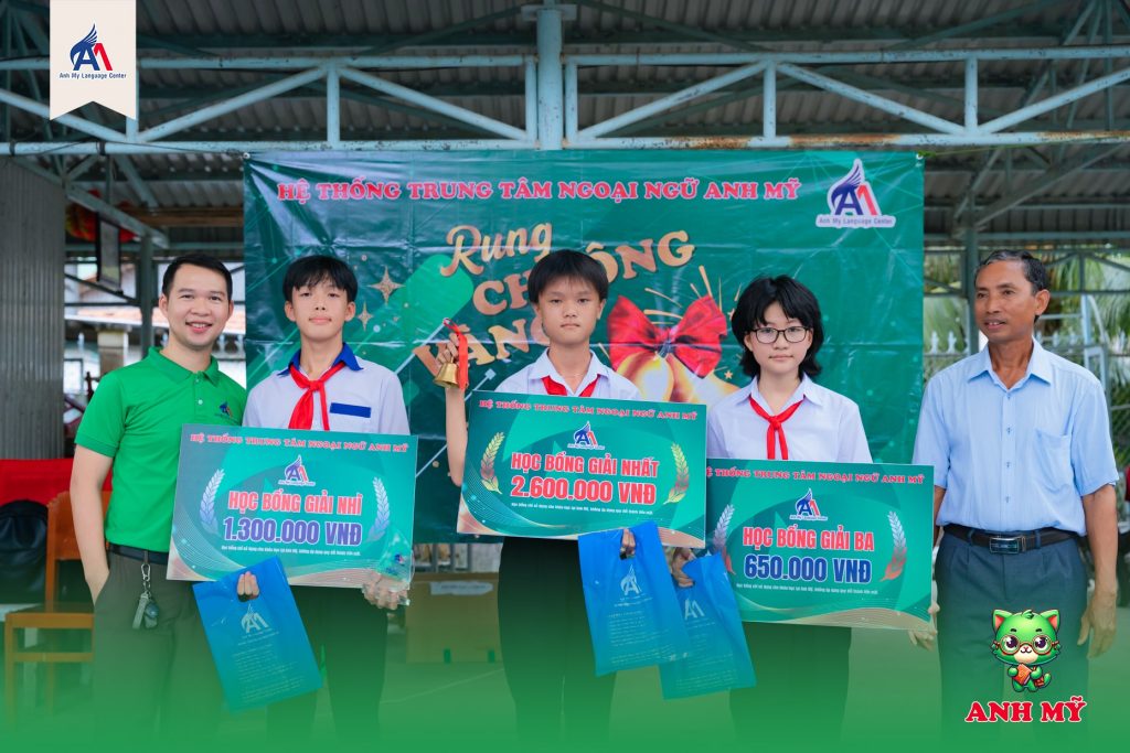 Hình 14: Vinh danh những nhà vô địch của hội thi