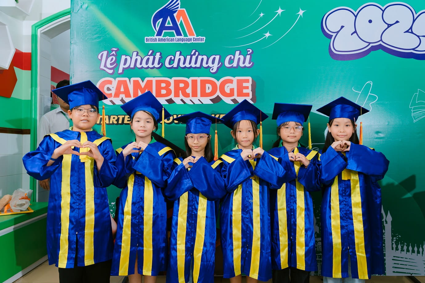 Vinh danh học viên đạt chứng chỉ Cambridge