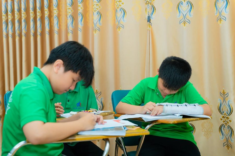 Thi đánh giá năng lực tiếng Anh