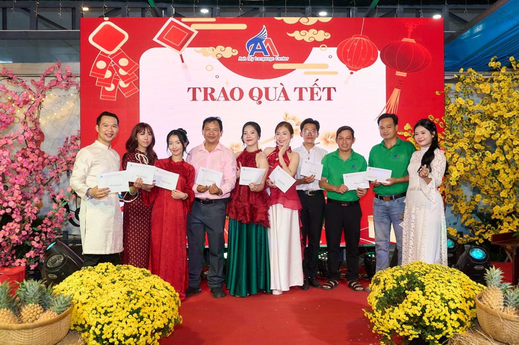 Hình 20: Tri ân Ban Tổ chức chương trình