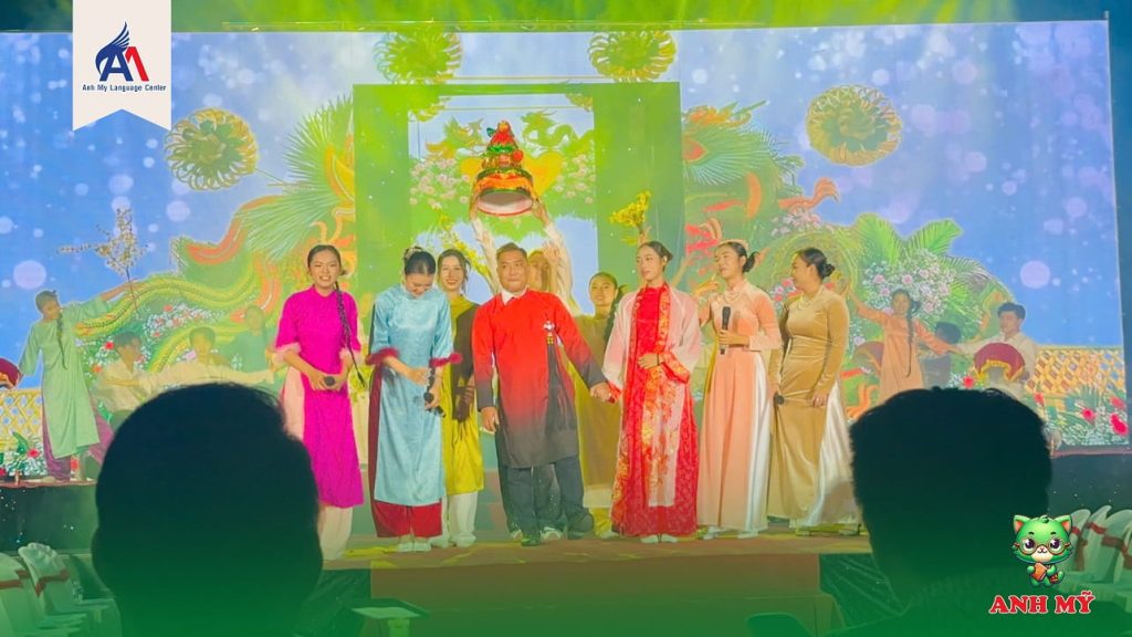 Hình 3: Văn nghệ mừng Xuân