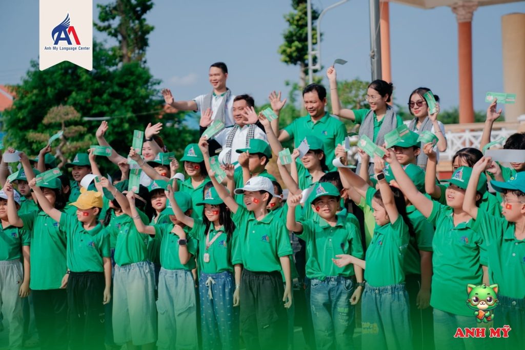 Mỗi bạn học viên tham gia được nhận voucher trị giá 100.000 VNĐ khích lệ từ trung tâm