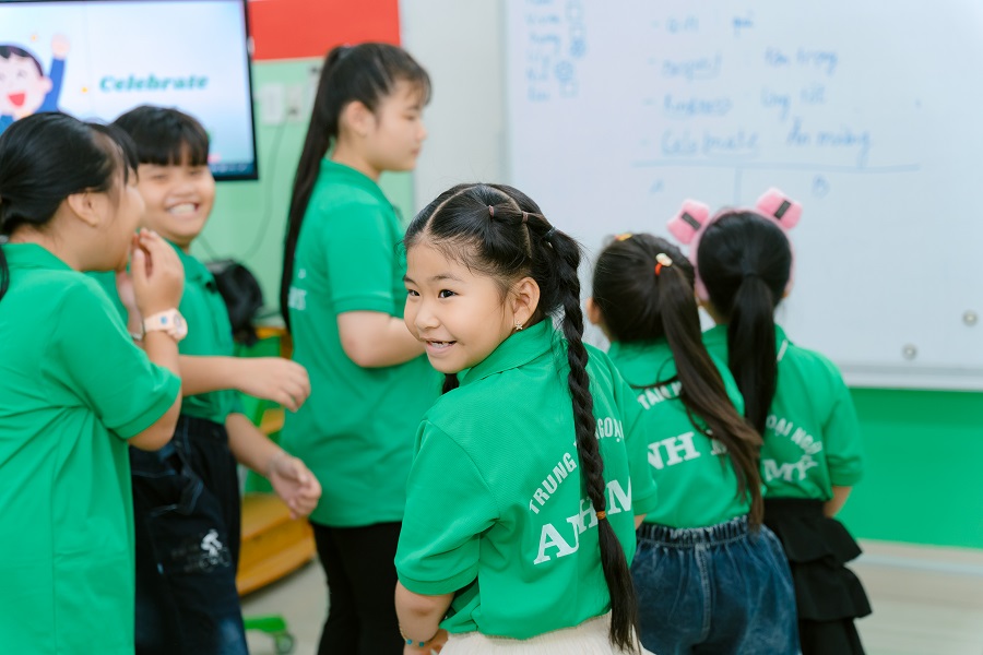 Học tiếng Anh mẫu giáo